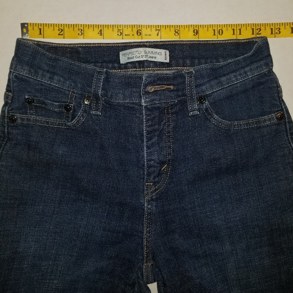 Levi's - Picture 5 of 6